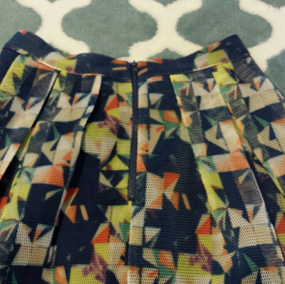 Pleated Multi-colored Puff Skirt - Picture 2 of 7